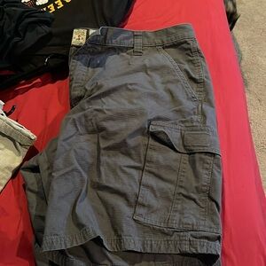 Red head cargo shorts